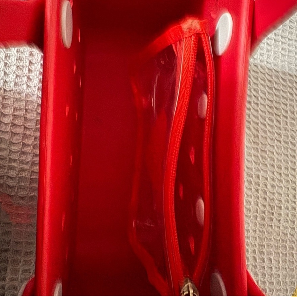 BITTY BOGG BAG Red Heart Cutout Tote - Picture 2 of 4